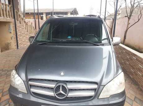 Mercedes  2010