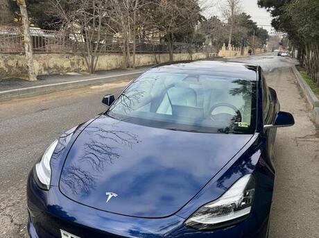 Tesla Model 3 2018