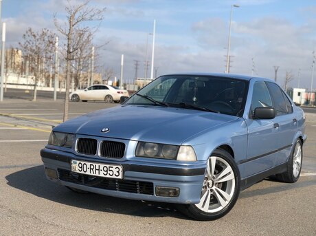 BMW 320 1993