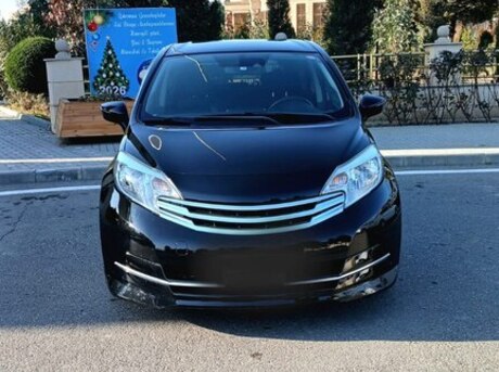 Nissan Note 2015
