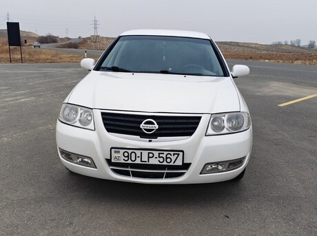 Nissan Sunny 2011