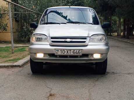 Chevrolet Niva 2005