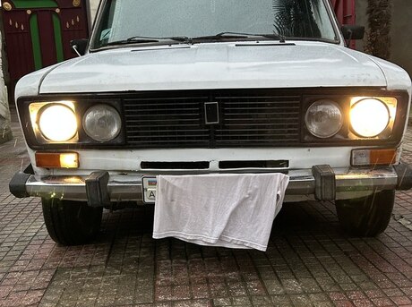 LADA (VAZ) 2106 1985