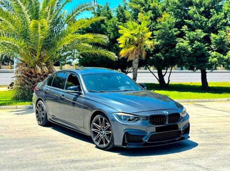 BMW 330 2015