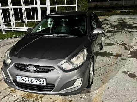 Hyundai Accent 2011