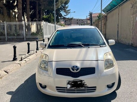 Toyota Yaris 2005