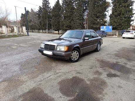 Mercedes 220 E 1993