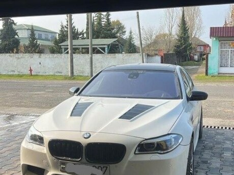BMW M5 2012
