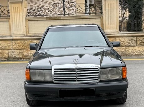 Mercedes 190 1990