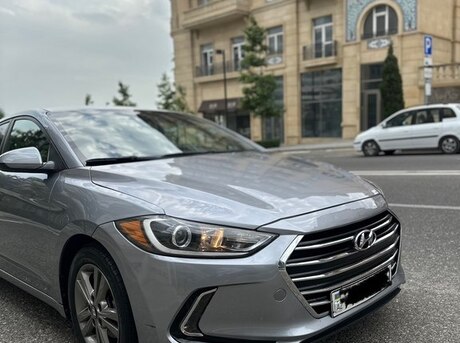 Hyundai Elantra 2017