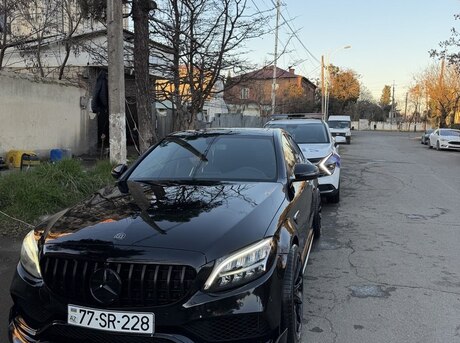 Mercedes C 300 4MATIC 2021