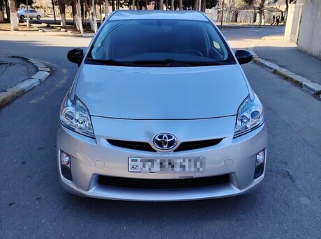 Toyota Prius 2011