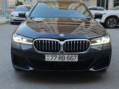 BMW 530e 2021