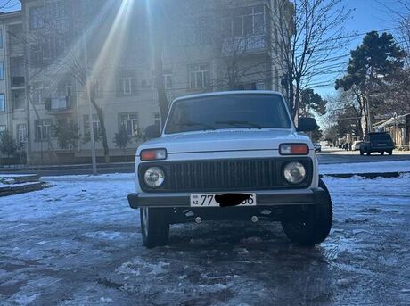 LADA (VAZ) Niva 2014