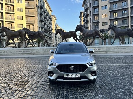 MG ZS