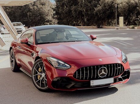 Mercedes AMG GT 43