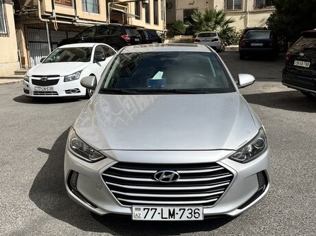 Hyundai Elantra 2016
