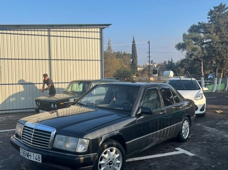Mercedes 190