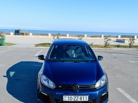 Volkswagen  2011
