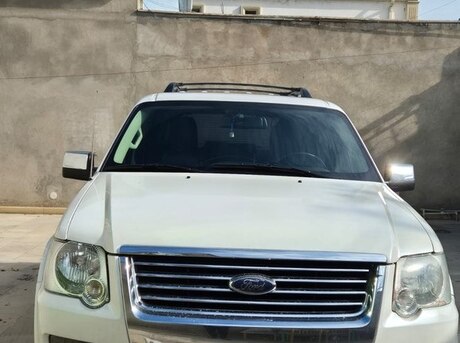 Ford Explorer 2010