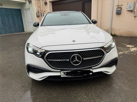 Mercedes E 300 e 4MATIC 2024