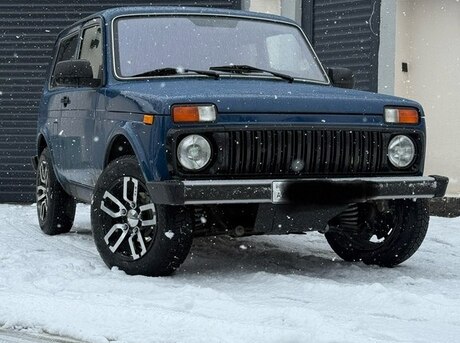 LADA (VAZ) Niva 2013