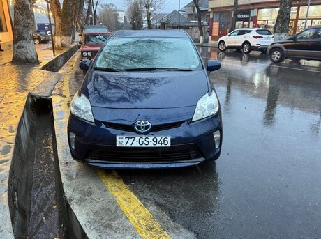Toyota Prius 2012