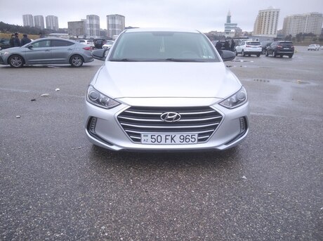 Hyundai Elantra 2018