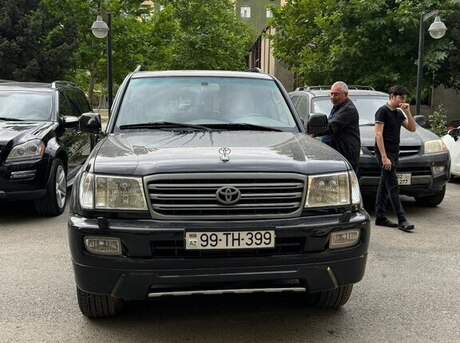 Toyota Land Cruiser