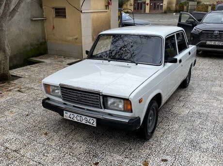 LADA (VAZ) 2107 2011