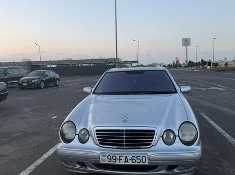 Mercedes E 320 2001