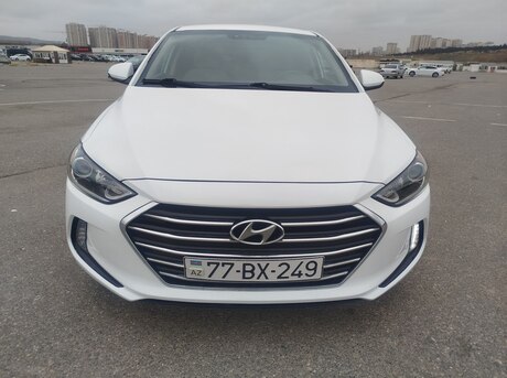 Hyundai Elantra 2016