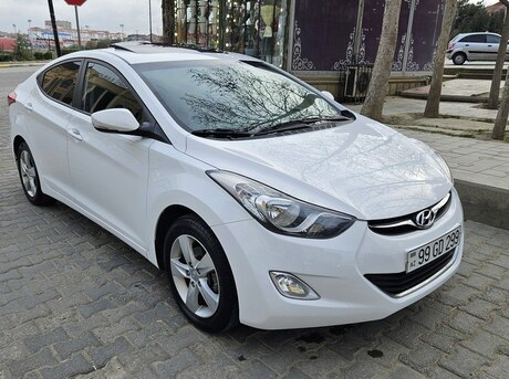 Hyundai Elantra 2013