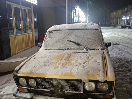 LADA (VAZ) 2106 1985