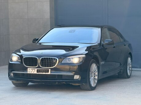 BMW 750 2008