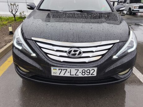 Hyundai Sonata 2011
