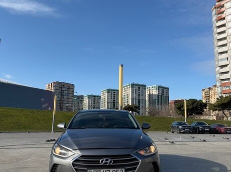 Hyundai Elantra 2017