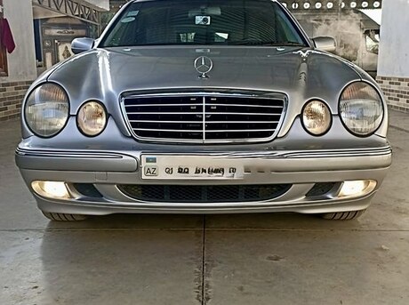 Mercedes E 240 2000