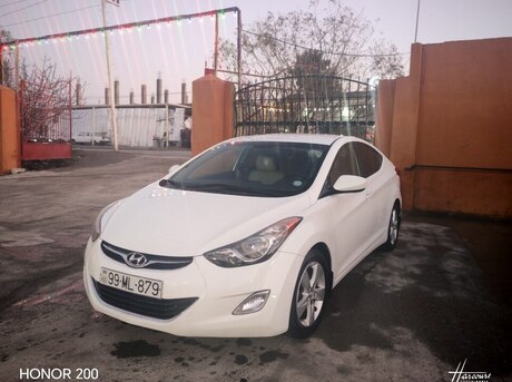 Hyundai Elantra 2013