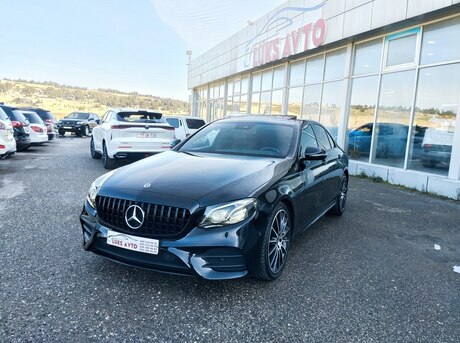 Mercedes E 300