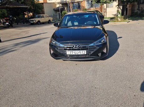 Hyundai Elantra 2019