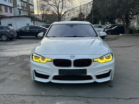 BMW 330 2016