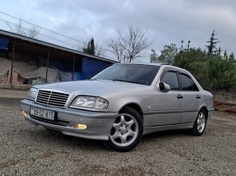 Mercedes C 220