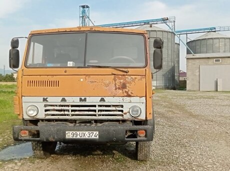 KamAz 53212