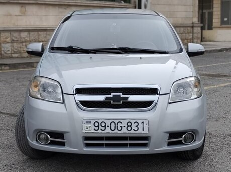 Chevrolet Aveo 2015