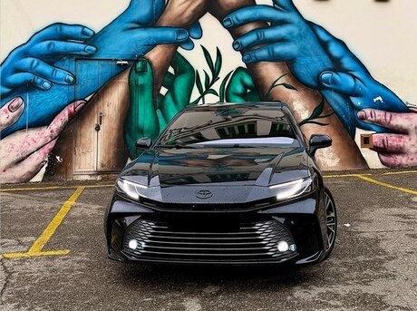 Toyota Camry 2024