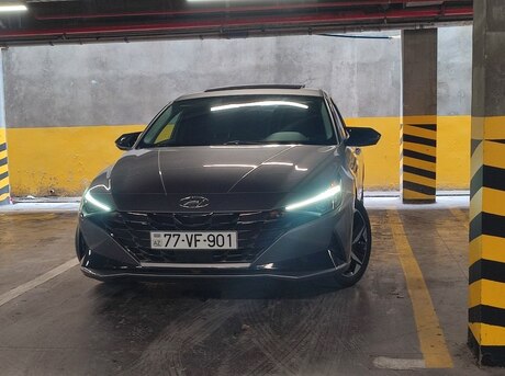 Hyundai Elantra 2021