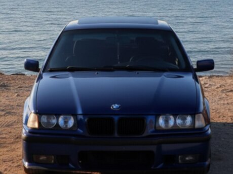 BMW 320 1998