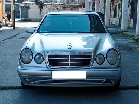 Mercedes E 240 1998