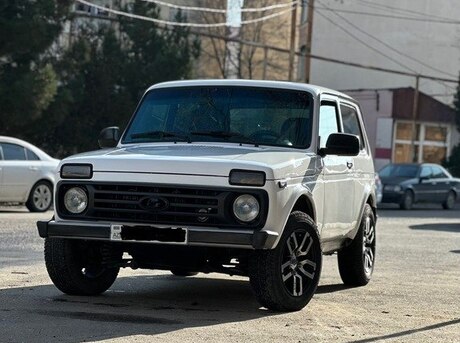 LADA (VAZ) Niva 2013